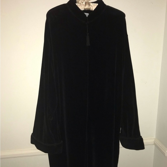 Valerie Stevens Black Velvet Robe size L - Picture 1 of 6